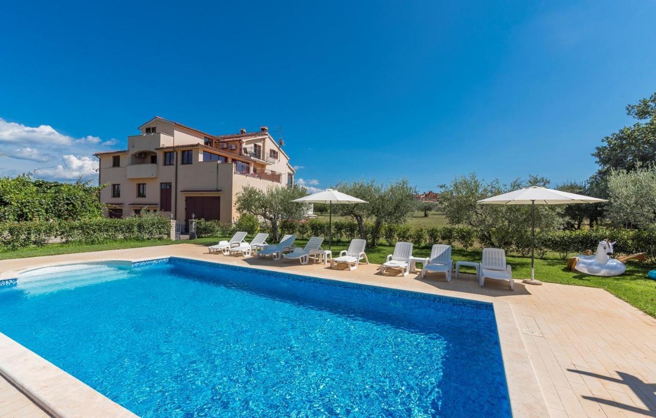 Apartment Complex Vetrina-Shared Pool Nova Vas  Exterior foto
